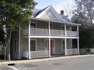 308 W Church St, Swansboro, NC 28584