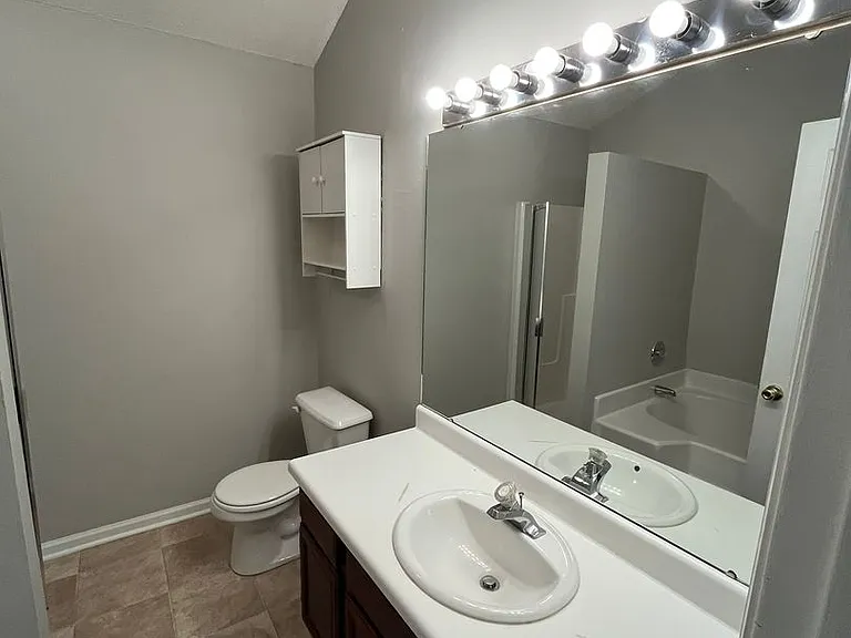 6057 Buxton Dr — Photo 22