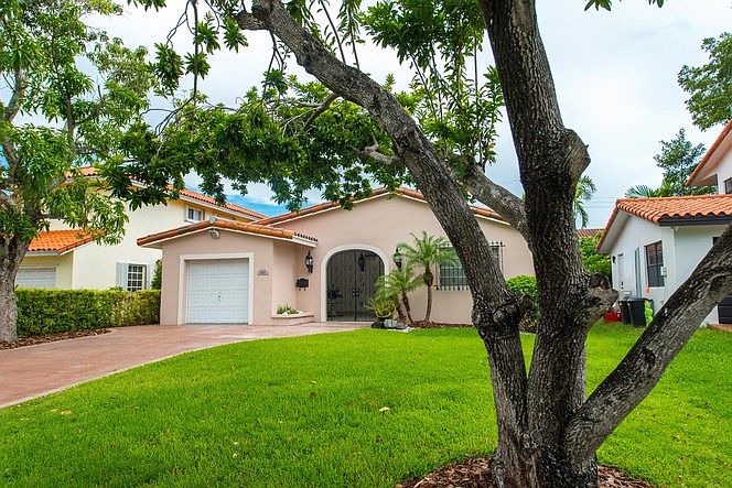 1st image of 1507 Algardi Ave