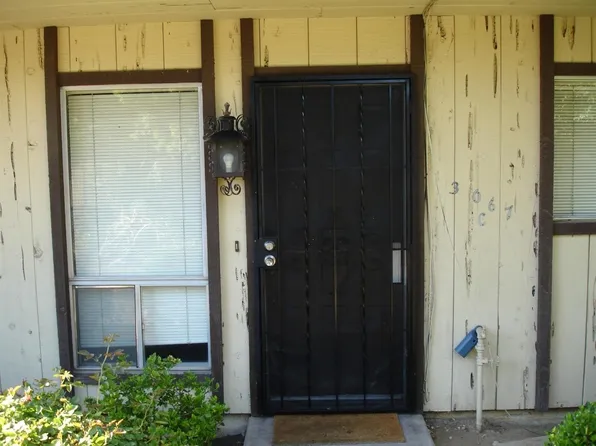 3067 N West Ave APT C, Fresno, CA 93705