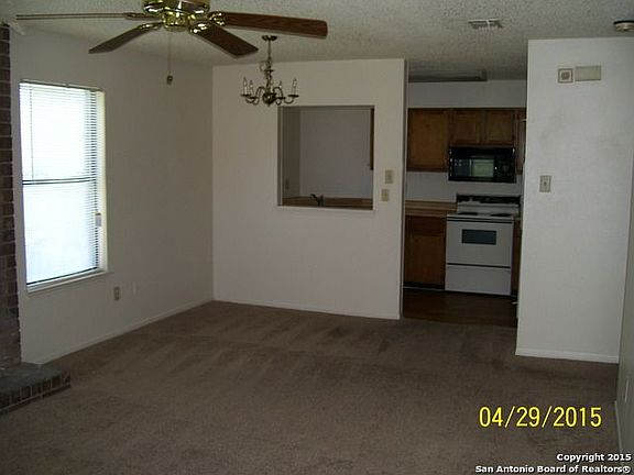 3rd image of 6316 Cambridge Dr APT 4