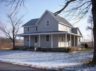 8245 Cemetery Rd, De graff, OH 43318