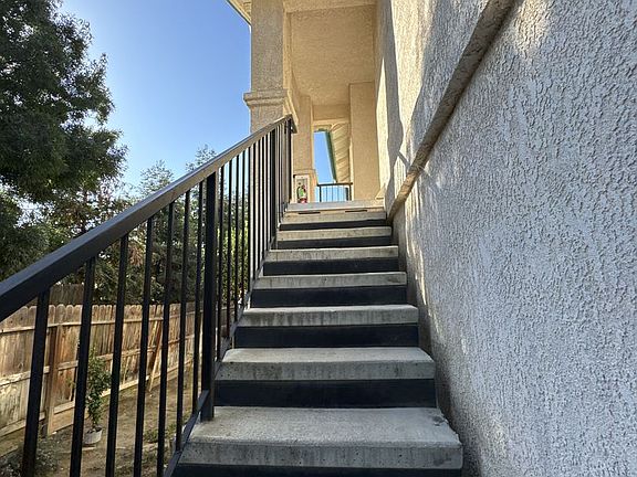2nd image of 2840-2846 N Zachary St