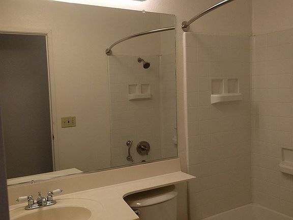 3rd image of 16953 W Darren Ln