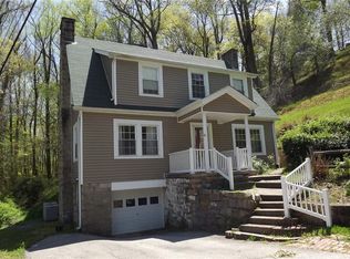 1214 Olson Rd, Charleston, WV 25314