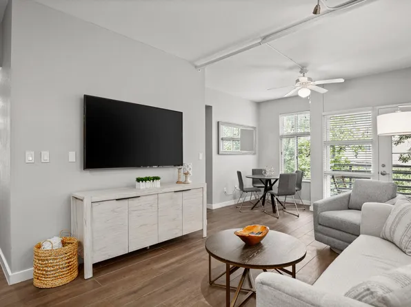 711 W 26th St APT 309, Austin, TX 78705
