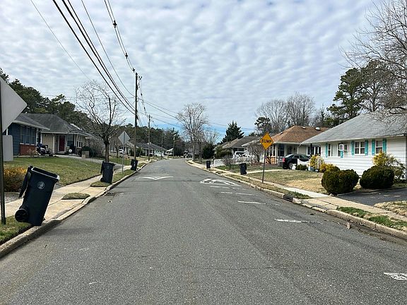 4th image of 2300 Hovsons Blvd