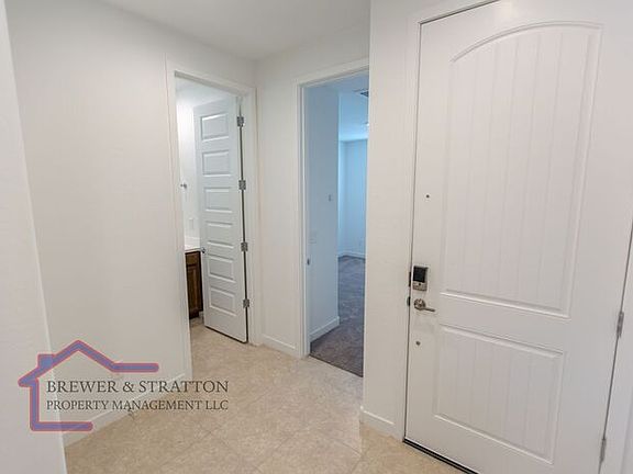 4th image of 2209 W Dunbar Dr