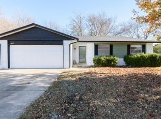 1667 S Redbud Ave, Broken Arrow, OK 74012