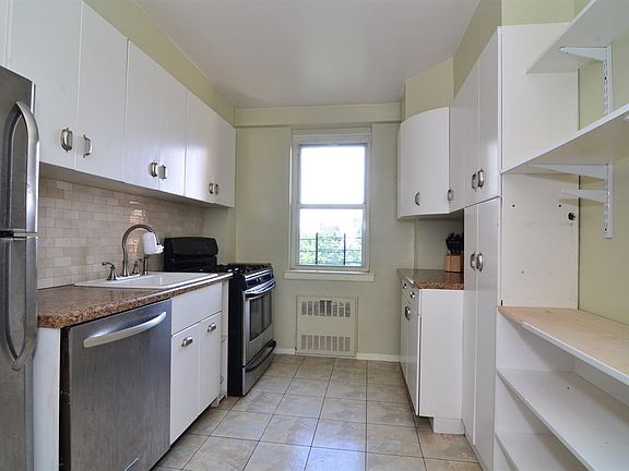 2nd image of 3135 Johnson Ave APT 15C