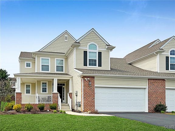 3rd image of 816 Piedmont Ln #86