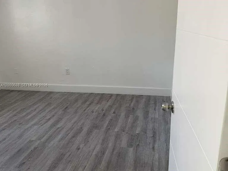 2550 NE 182nd St #2550 — Photo 5