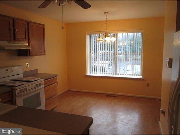 5th image of 141 Evan Ct #141