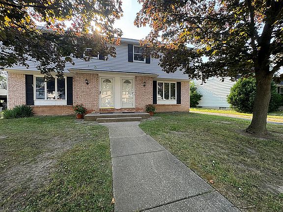 3rd image of 19 Broezel Ave