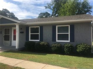 115 Sycamore Ct, Fayetteville, NC 28301