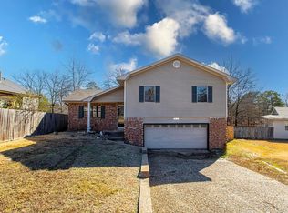 7 Pinehurst Way, Maumelle, AR 72113