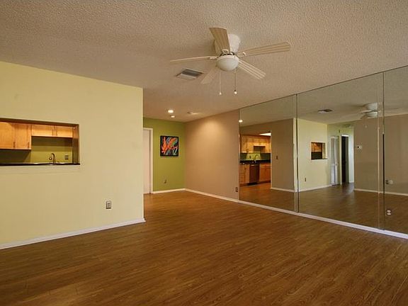 4th image of 2710 Highlands Blvd APT A