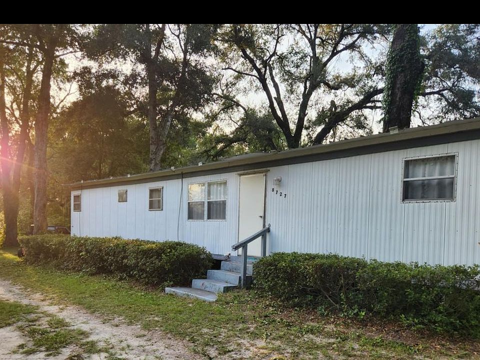 1st image of 8727 NE 20th Ter