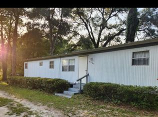 8727 NE 20th Ter, Anthony, FL 32617