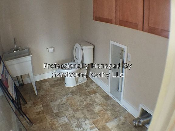 4th image of 715 Lowell St