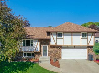 3364 Fairlane Ave, Columbus, NE 68601