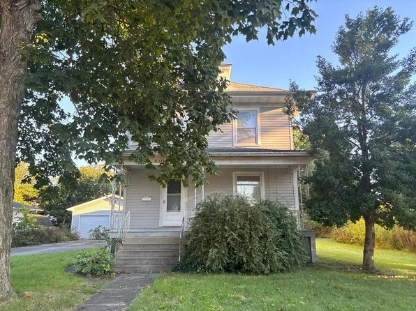 550 E Mulberry St, Watseka, IL 60970