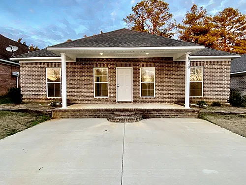 2930 Old Belden Cir Photo 1