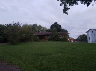 5912 E Manslick Rd, Louisville, KY 40219