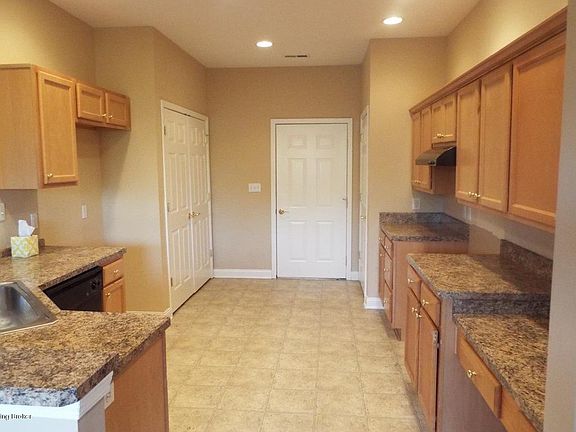 3rd image of 38 Trace Ln #38