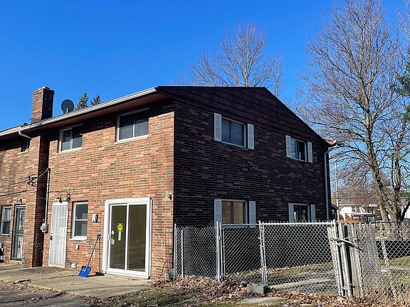 4th image of 4525 E 143rd St #A