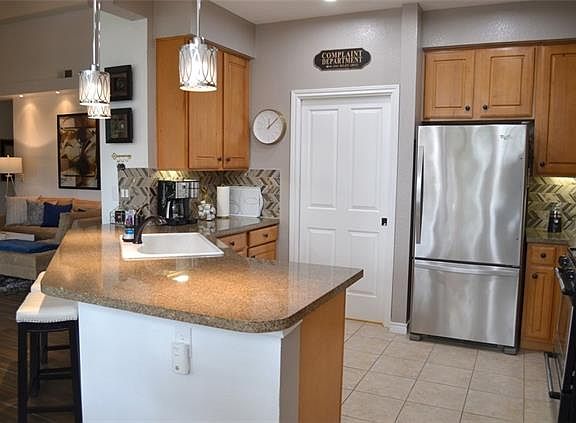 2nd image of 300 San Gabriel Village Blvd APT 421