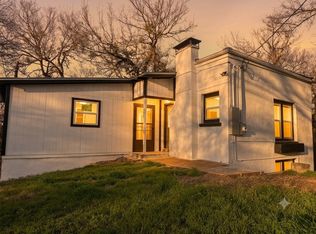 308 N 9th St, Gatesville, TX 76528