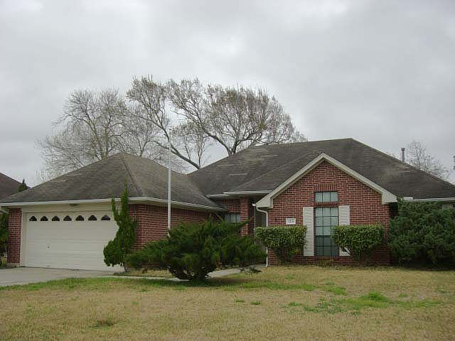 1st image of 115 Bumelia St