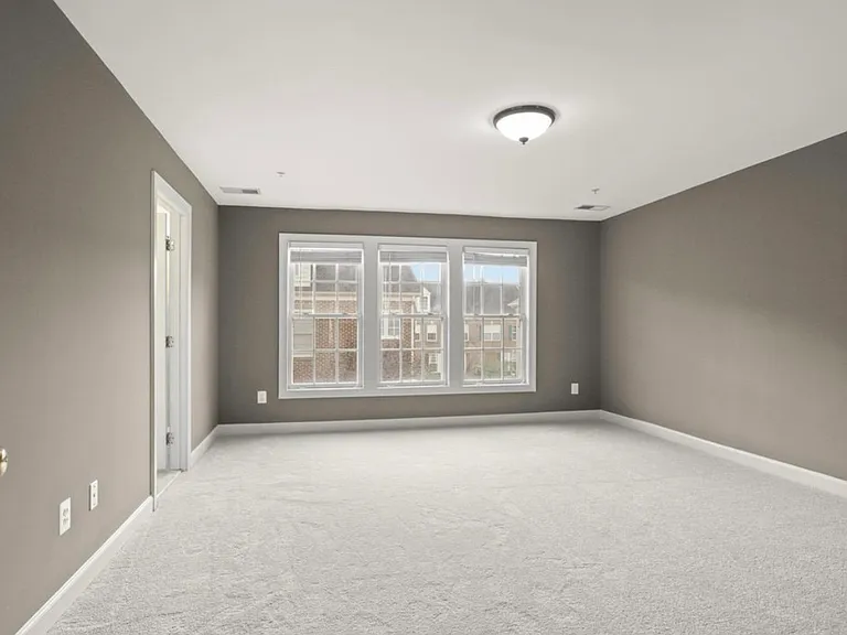 7980 Vigne Ct — Photo 12
