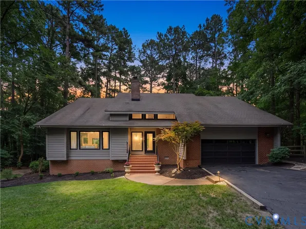 9009 Highgate Hill Dr, Chesterfield, VA 23832