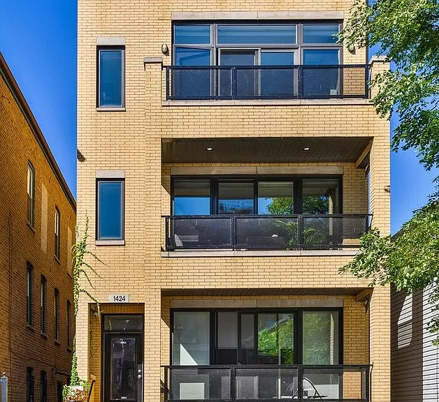1424 W Walton St #2 — Photo 17