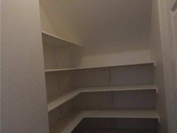 5th image of 9484 Magnificent Ave #0