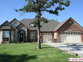 15572 Cherokee Blvd, Skiatook, OK 74070
