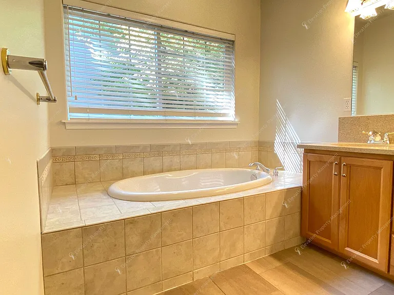 61311 Brookside Loop — Photo 22
