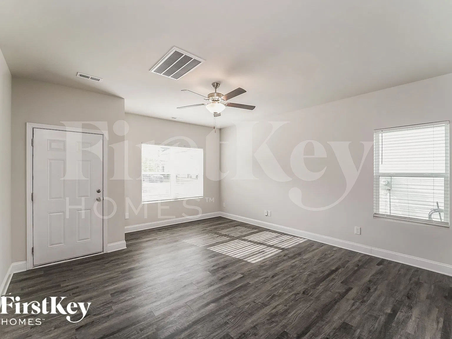 3 bed, 2.5 bath, 1881 sqft, $2,350 — Photo 3