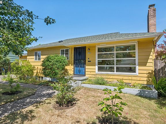 2nd image of 4304 SE 103rd Ave