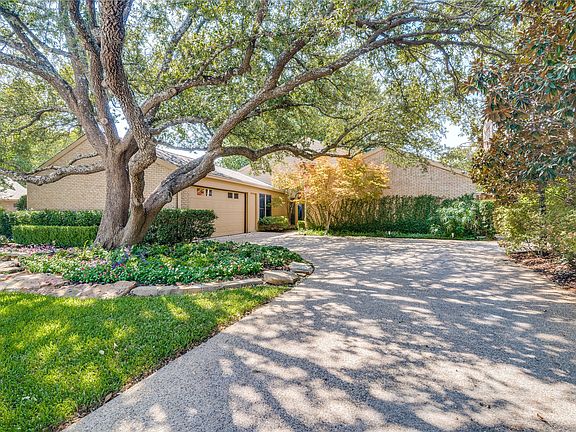 2nd image of 17411 Oakington Ct
