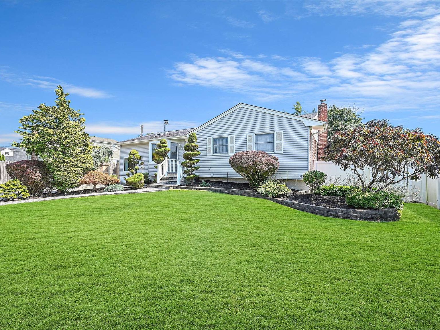 16 Monmouth Street, Deer Park, NY 11729 Zillow