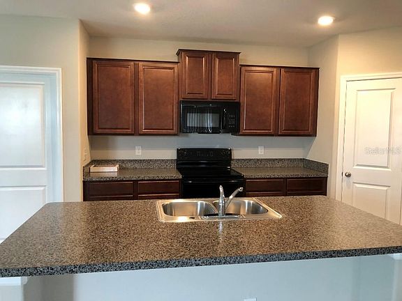 4th image of 4301 Globe Thistle Dr