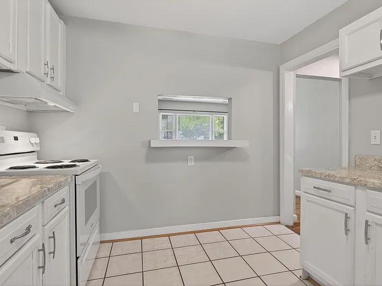 404 Roselynn Ln #B — Photo 6