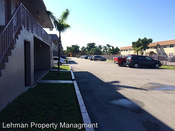 2nd image of 625 NW 177th St APT 215