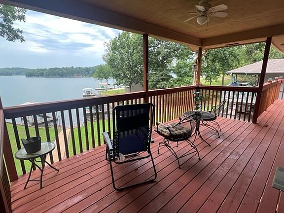 4th image of 54 N Lakeshore Dr
