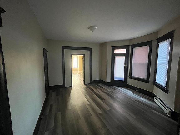 5th image of 409 S Potomac St #1F
