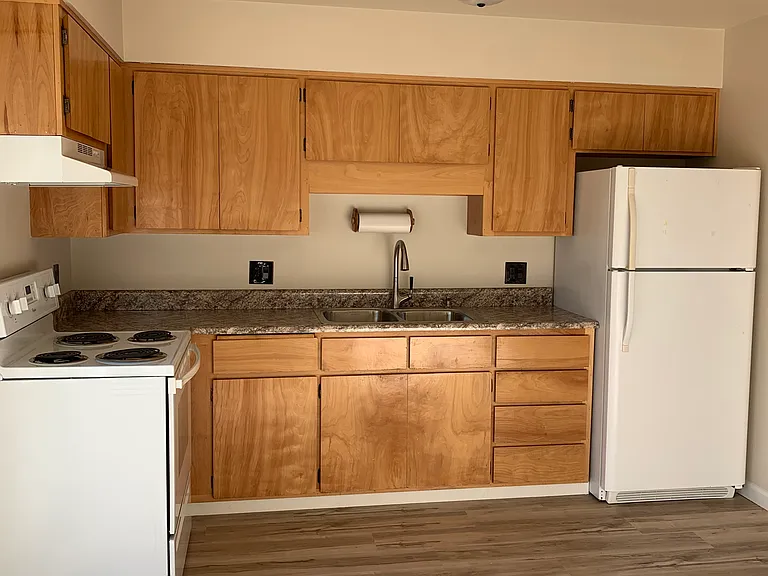 824 Pine St #3 — Photo 3