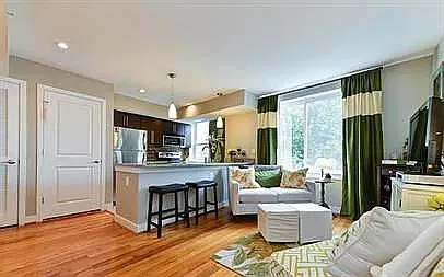 2 bed, 686 sqft, $2,395 — Photo 3